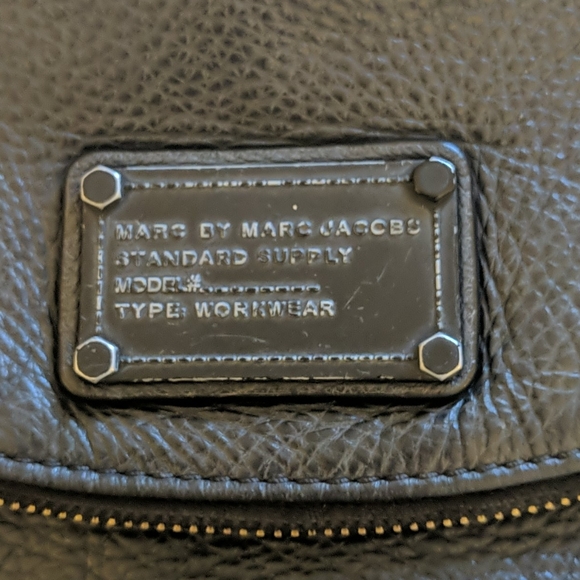 Marc Jacobs cross body bag - Picture 2 of 3